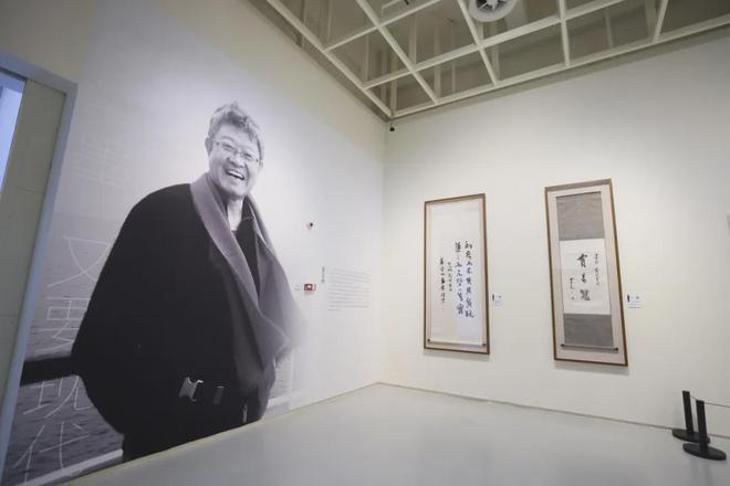 枇杷》仅展一日深港艺术同时发声开元棋牌一周观展｜宋画《山鹊(图20)